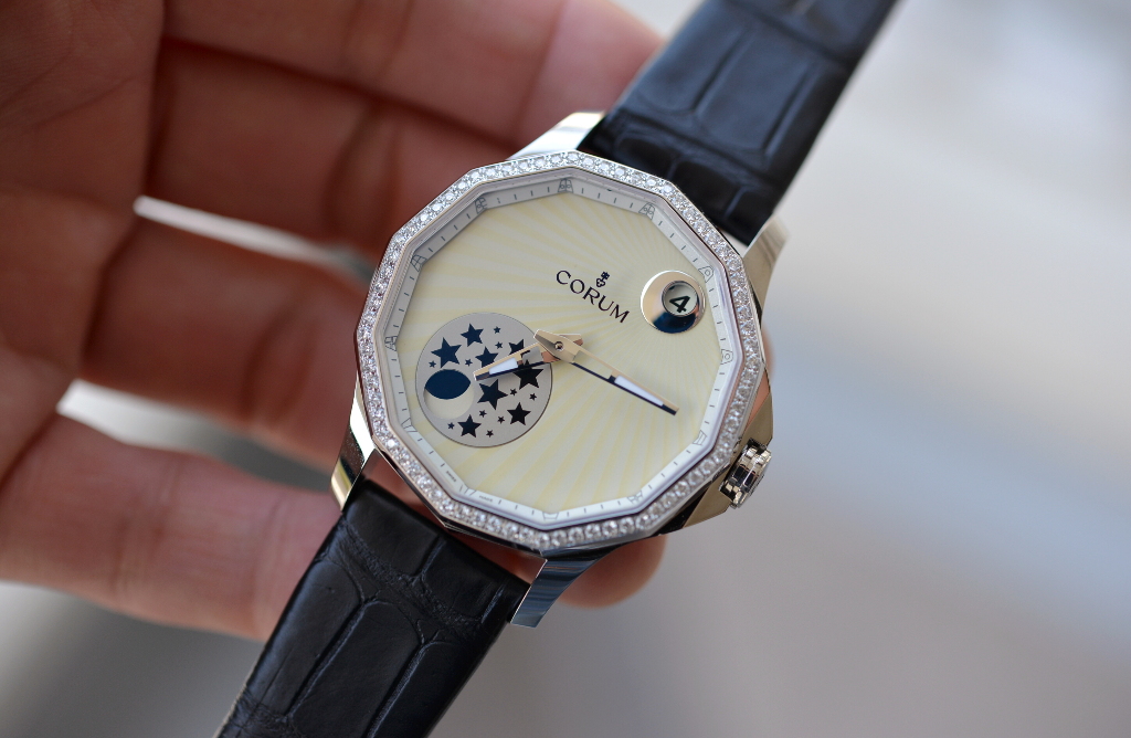 コルム アドミラル 38 ミステリームーン A384/03121