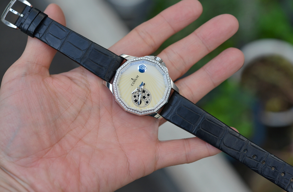 コルム アドミラル 38 ミステリームーン A384/03121