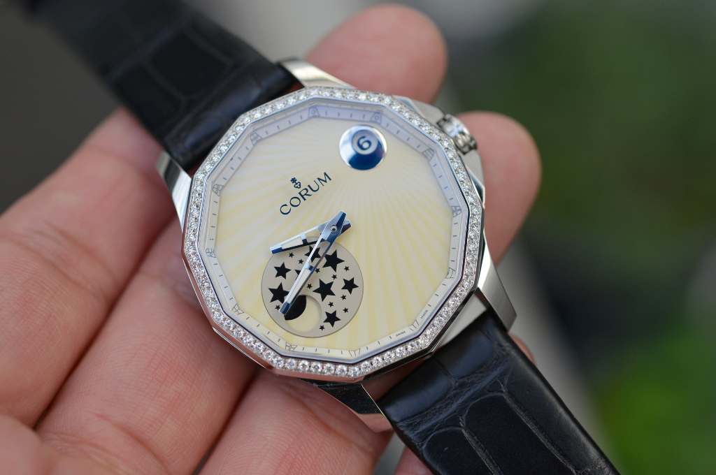 コルム アドミラル 38 ミステリームーン A384/03121