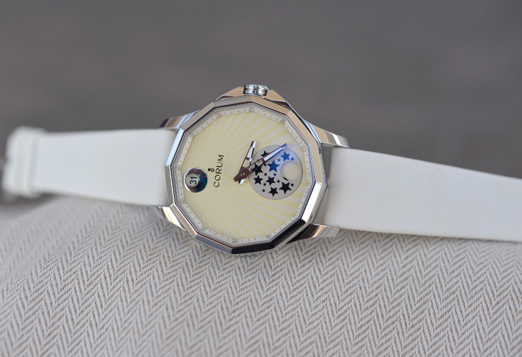 コルム アドミラル 38 ミステリームーン A384/03118