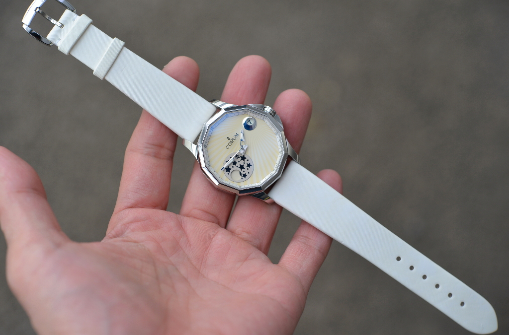 コルム アドミラル 38 ミステリームーン A384/03118