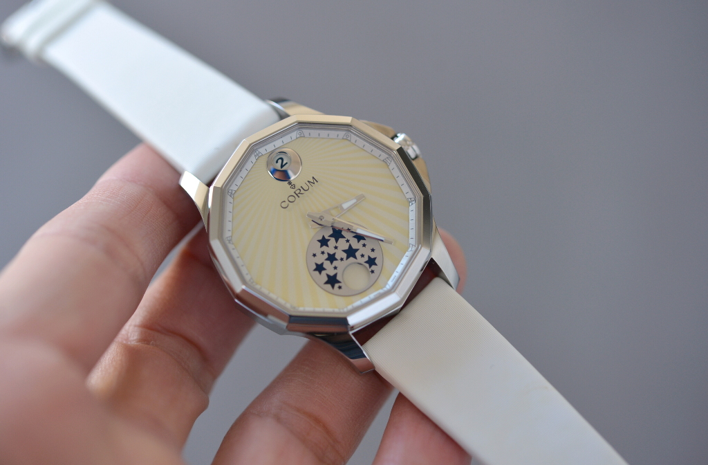 コルム アドミラル 38 ミステリームーン A384/03118