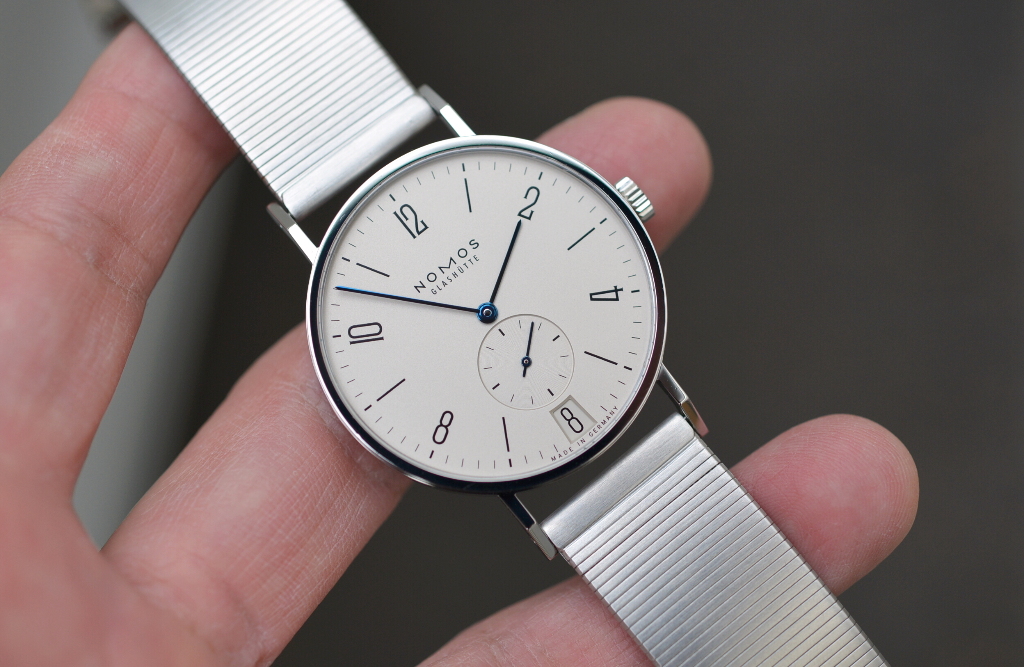 ノモス タンジェント デイト 130 TN1B1W2L